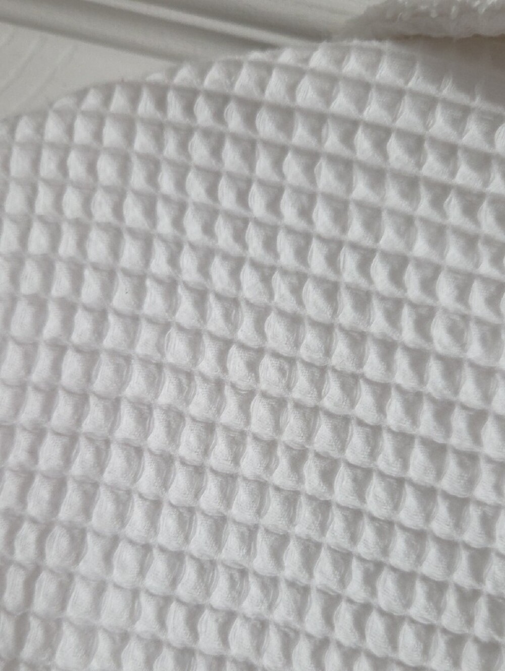 Pottery Barn White Waffle Robe with Terry Trim - Picture 4 of 4